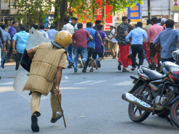 சங்பரிவாருக்கு தொடர்பு 