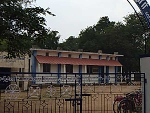 மாணவர்கள் அவதி 