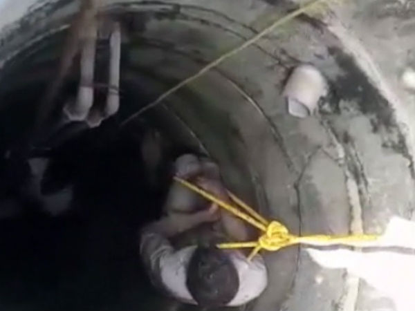 குரல் மட்டும் கேட்கிறதே 