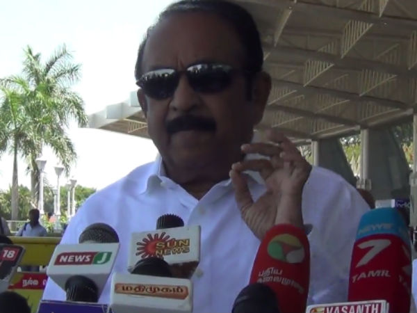 கருப்புக்கொடி காட்டப்படும் 