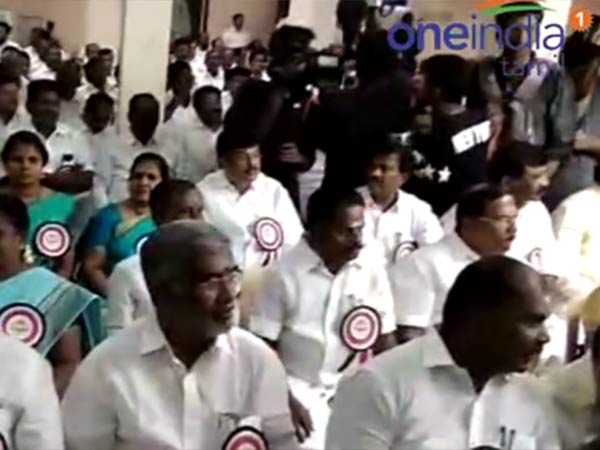 கூட்டணி பேச்சுவார்த்தை 