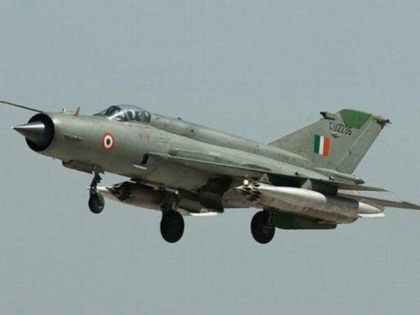  தேசம் முழுக்க குரல்