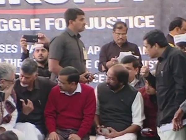 திரண்ட முக்கிய தலைவர்கள் 