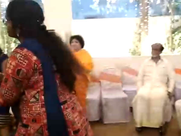 Daughter soundarya marriage dance, rajinikanth enjoyed with family members 