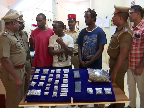 வார விடுமுறை விற்பனை