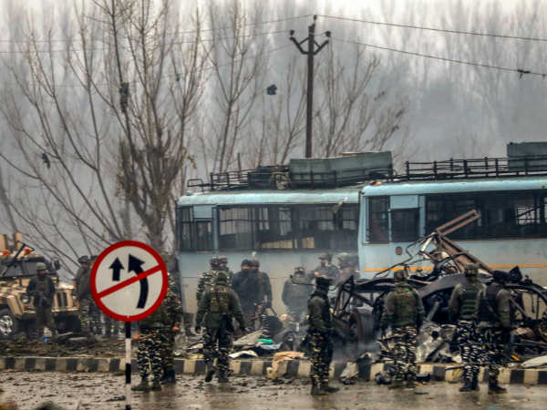 எப்படி தைரியம் எப்படி தைரியம்