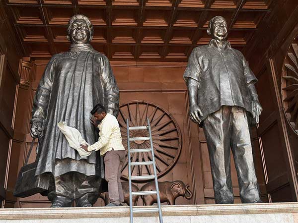 Mayawati should pay back public money spent on statues: Supreme Court 