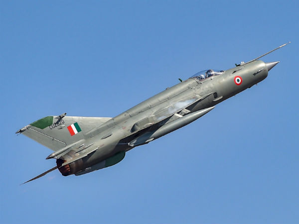 விமானம் வெடித்தது 