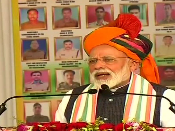 பாதுகாப்பாக உள்ளது 