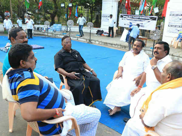 ஆளுநர் அழைப்பு 