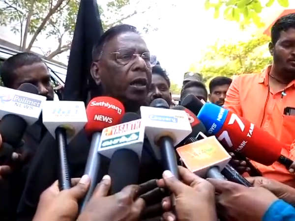கருப்புக்கொடியேற்றம் 