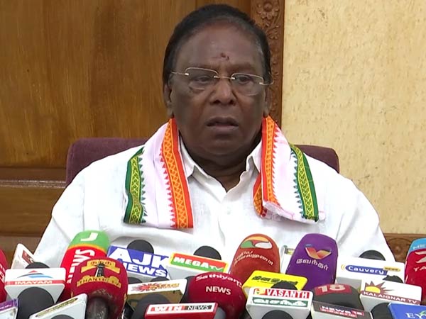 கிரண்பேடி குறித்து விமர்சனம்