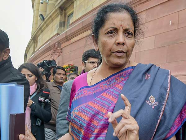 நிர்மலா சீதாராமன் 