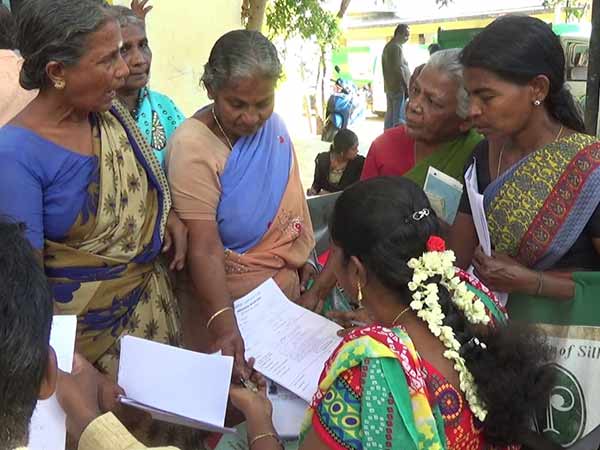 அதிகாரிகள் நியமித்த ஆட்கள்