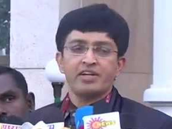 ராதாகிருஷ்ணன் பதட்டம் 