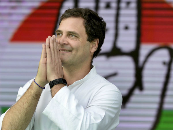 மோடி மீது குற்றச்சாட்டு மோடி மீது குற்றச்சாட்டு