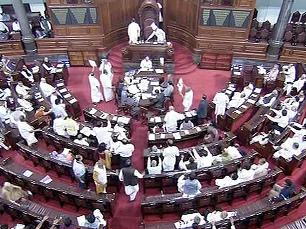 அறிமுகமானபோது அமளி அறிமுகமானபோது அமளி