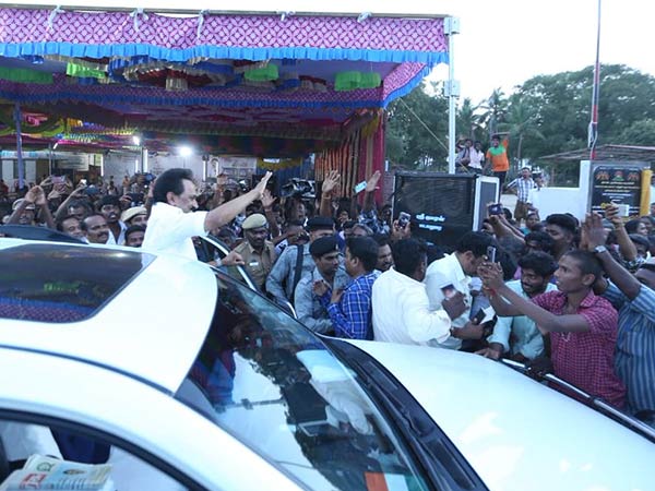 40 தொகுதிகள் 