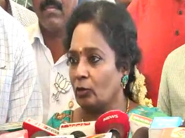 மமதாவுக்கு தகுதி கிடையாது 