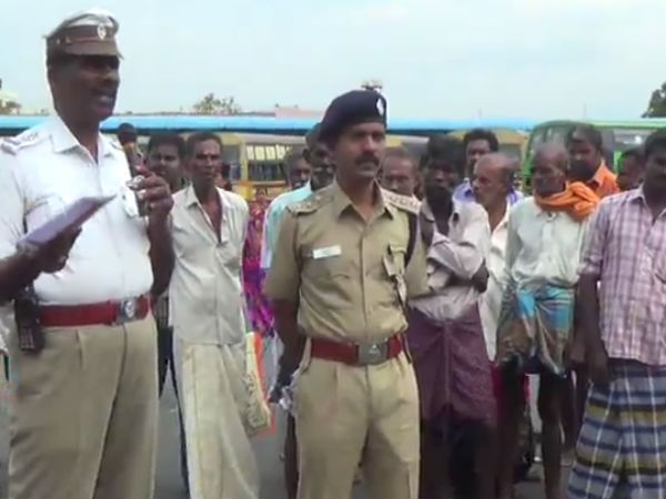 அசத்திய நடன கலைஞர்கள்