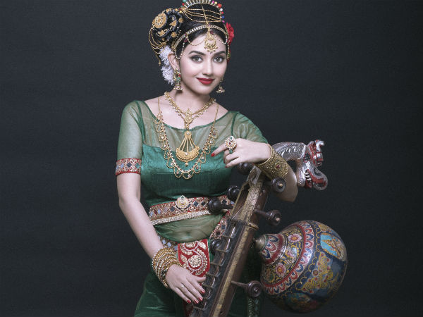  சிரிச்ச முகத்தில்?