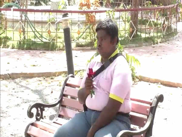 துளிர்த்த கண்ணீர் 