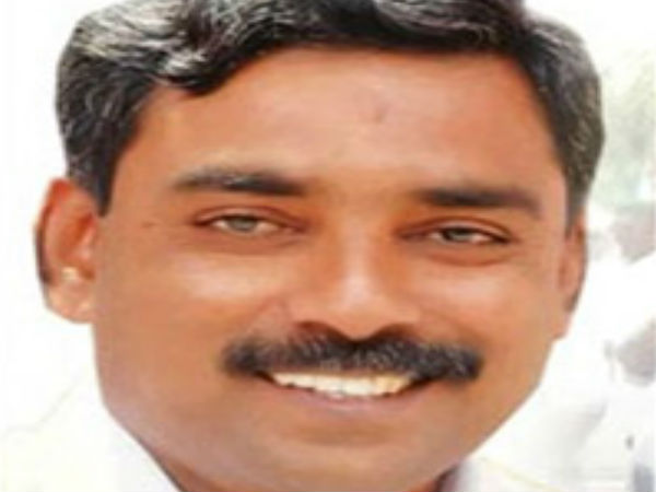 நெருக்கமான நபர் 