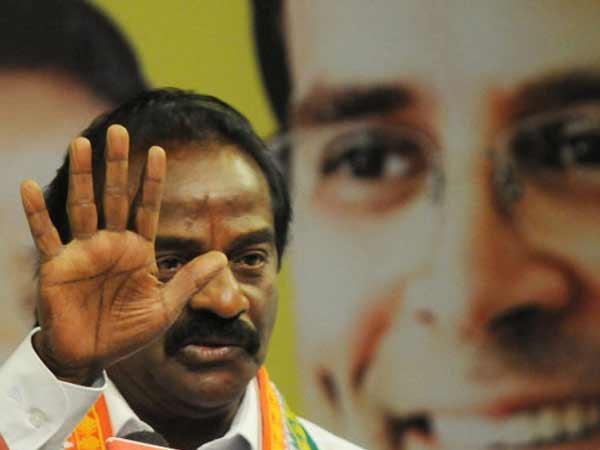 வாரிசுகளிடையே மோதல்