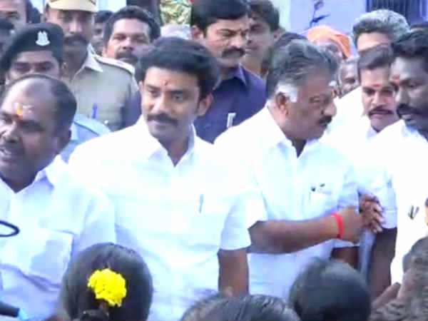 No law to say, Political Heirs cannot come to politics: says O Paneerselvam 