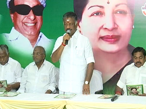 அதிமுக கூறுவது என்ன? 