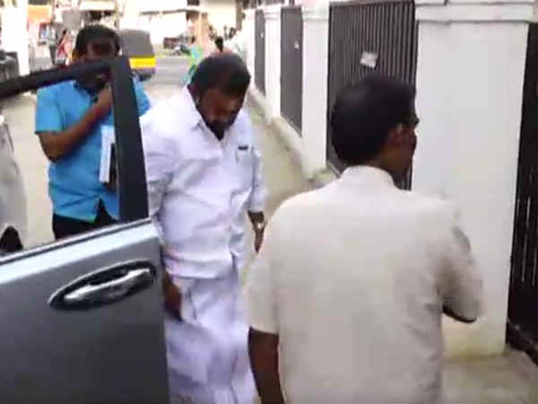 பல பெண்கள் ஏமாற்றம் 