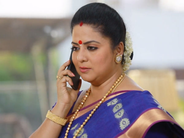 அஞ்சலி வீட்டுக்கு 