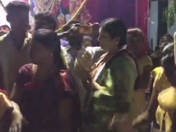 கும்மியடித்துக் கொண்டாட்டம் 