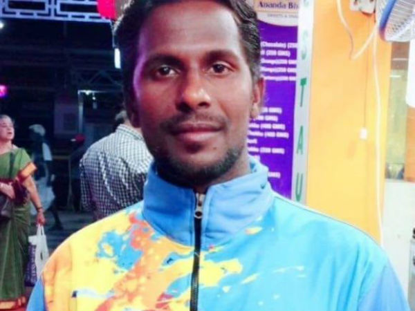 பயிற்சி தருகிறார் 