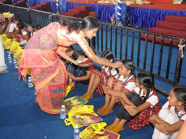 108 கன்யா பூஜை