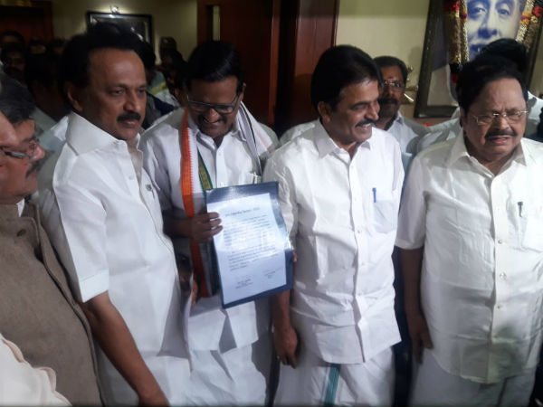 மாஜி தலைவர்கள்