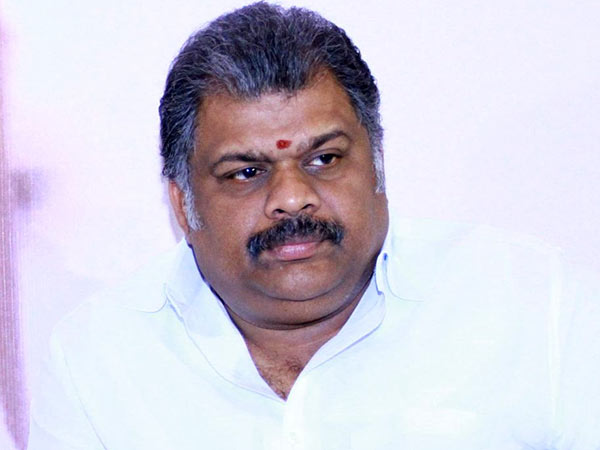 வழியில்லாமல் சம்மதம்