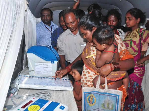Gyspy community pledges for no note for vote