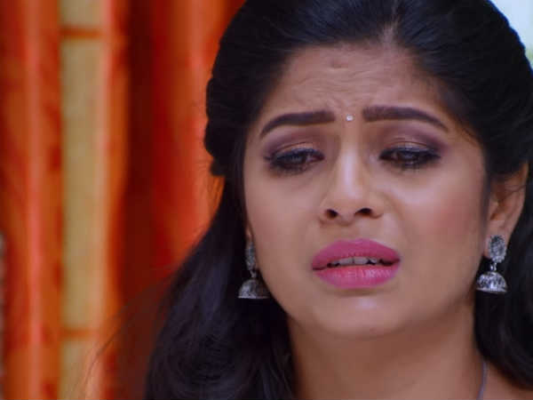 சாய்கிறாள் 