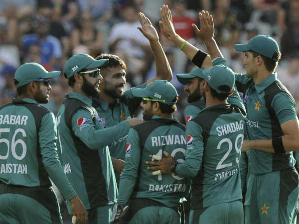 தடை விதிக்க கோரிக்கை 