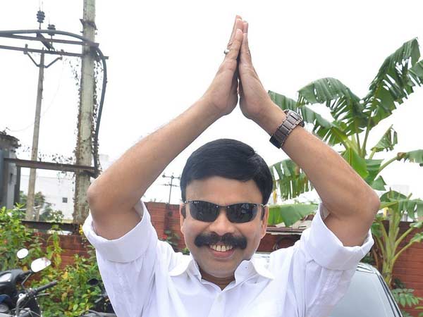 வளைய வரும் கும்பல்