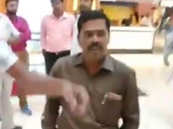 ஏன் தடுக்கறீங்க? 