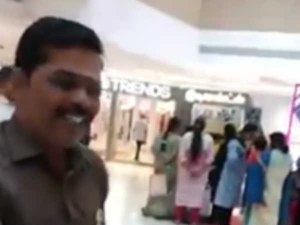 உங்க கஸ்டமர்தான் 