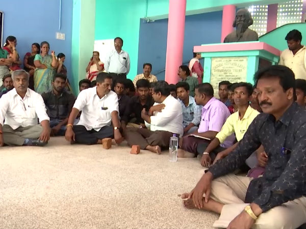 Professor attacks in Pudhucherry Gov College