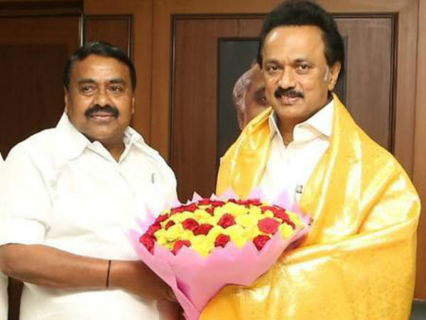 Former minister raja kannappan met mk stalin in Chennai and he supports dmk alliance 