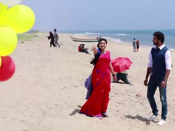 ரோஜா கடலில் 