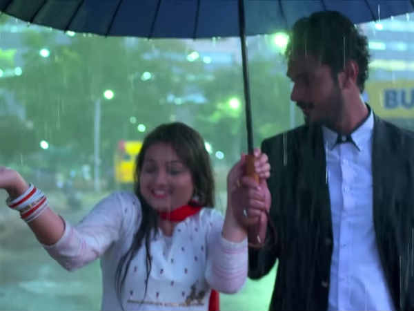 ரோஜா மழை ரோஜா மழை