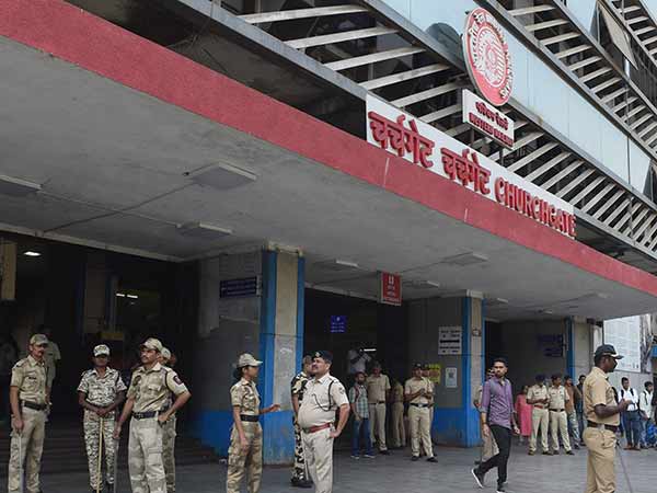 தீவிரவாதிகள் சதித்திட்டம் 