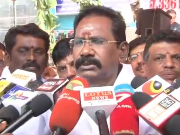 முரசும் ஒலிக்கும்