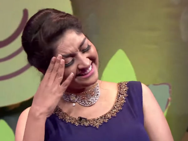 செய்தார். 